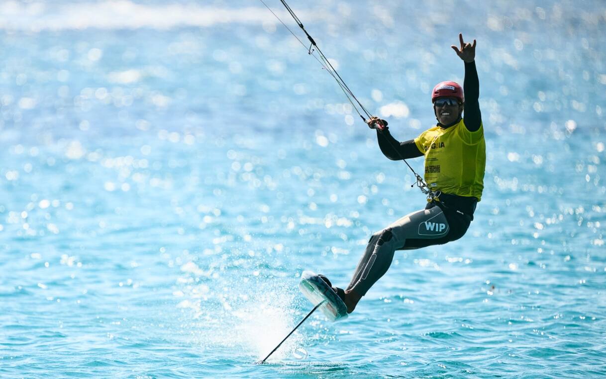 Riccardo Pianosi campione mondiale di kitefoil Riccardo Pianosi campione mondiale di kitefoil